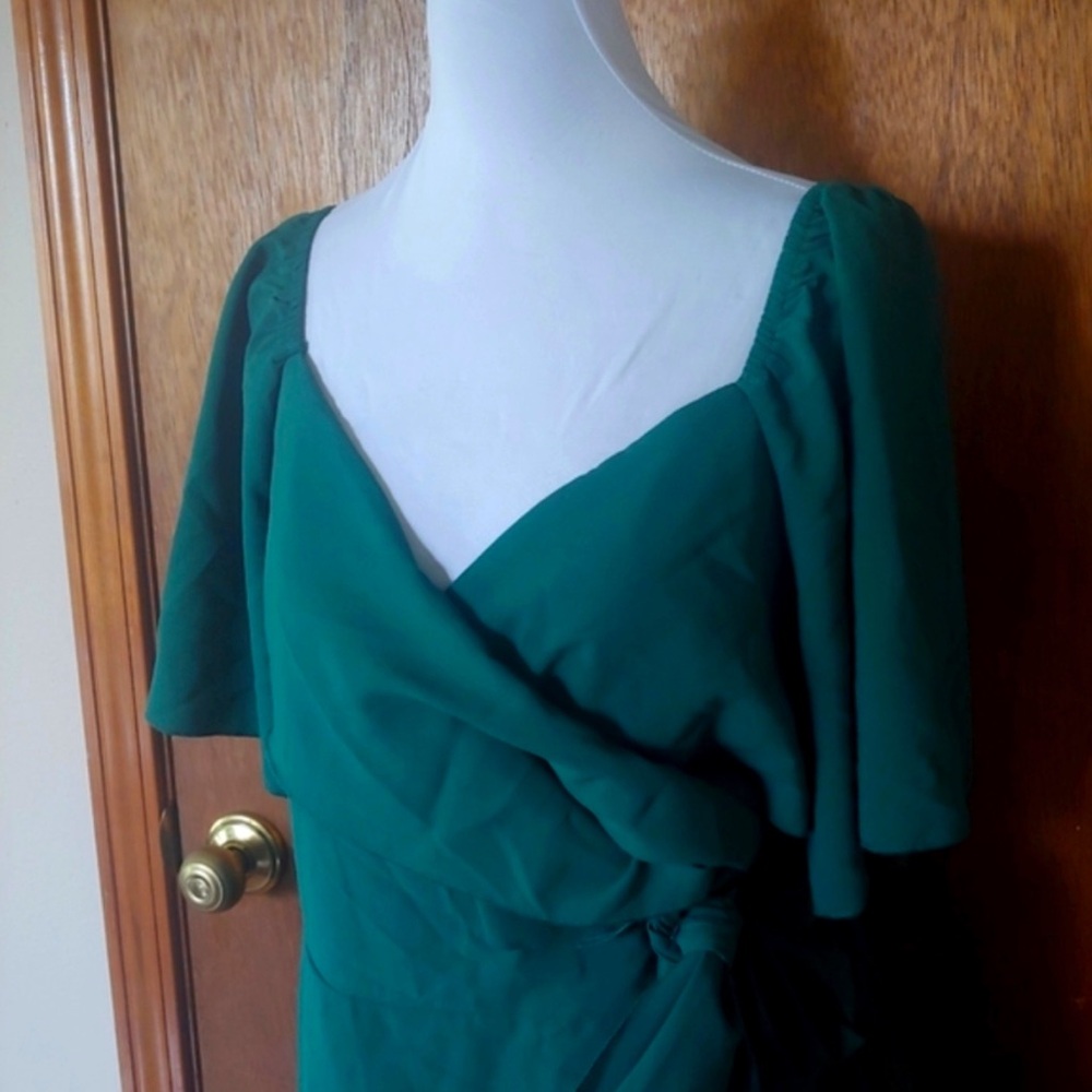 NWT Dokotoo Green V Wrap Tie Ruffle Short Flutter Sleeve Cocktail Mini Dress L - Picture 4 of 14